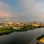 Lujoso y Nuevo Cerca al Centro/ Piscina Panorámica