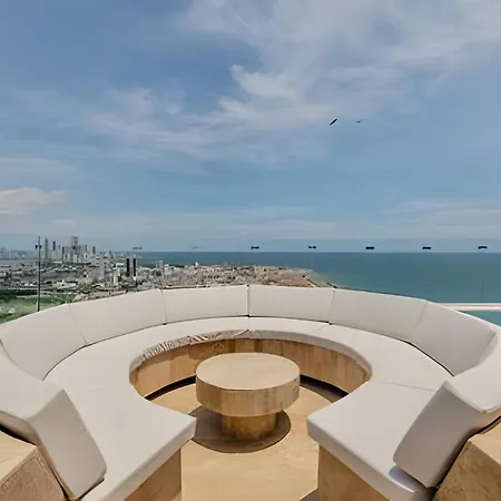 Apartamento Lujoso Y Nuevo Cerca Al Centro/ Piscina Panorámica