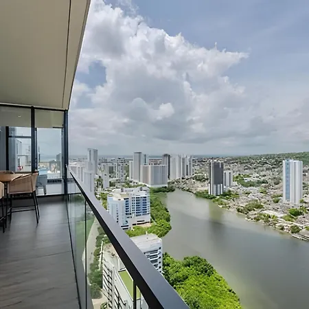 Apartamento Lujoso Y Nuevo Cerca Al Centro/ Piscina Panorámica *